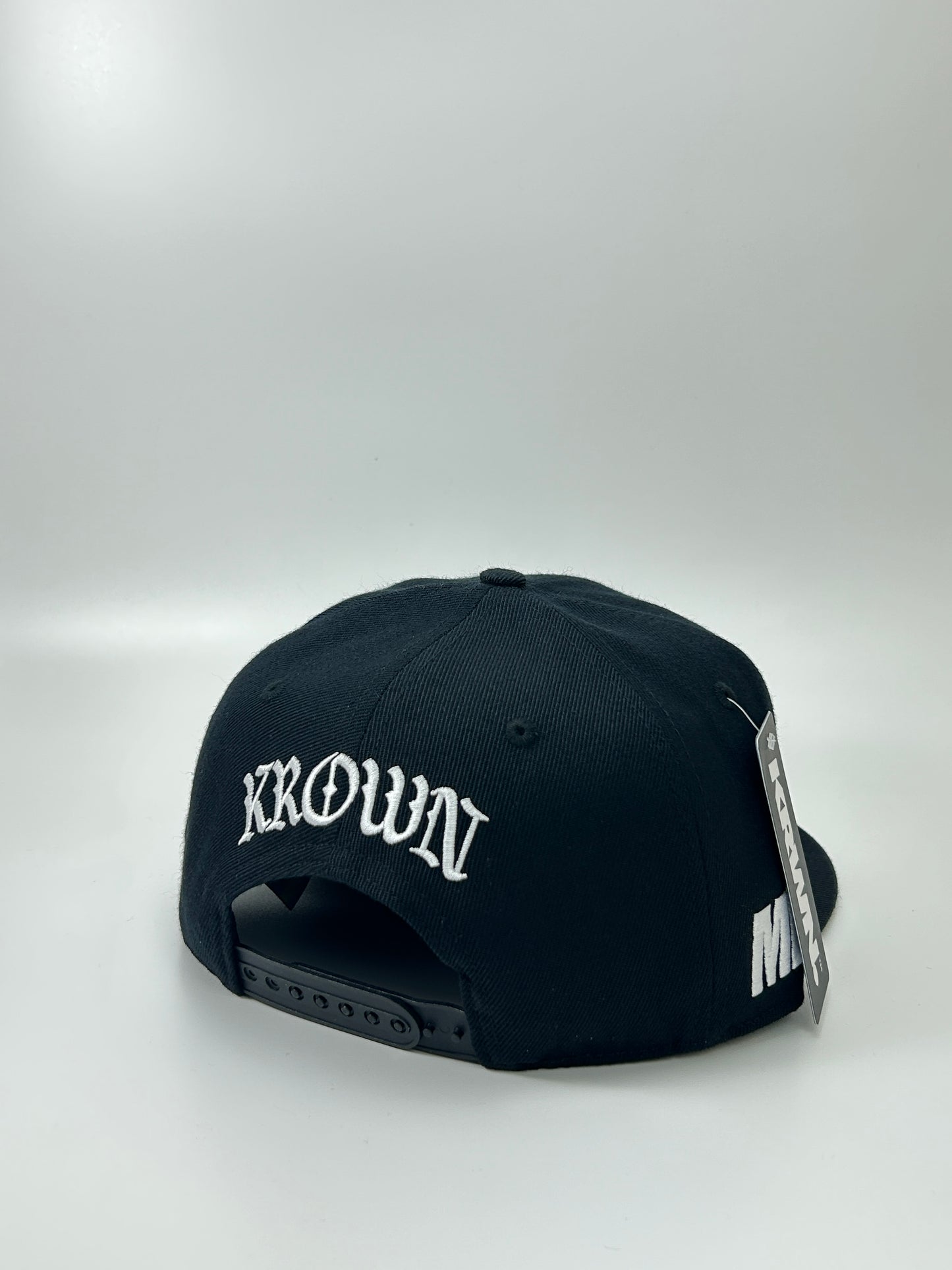 Krown x Meds "AXEHEAD" (Black/White)