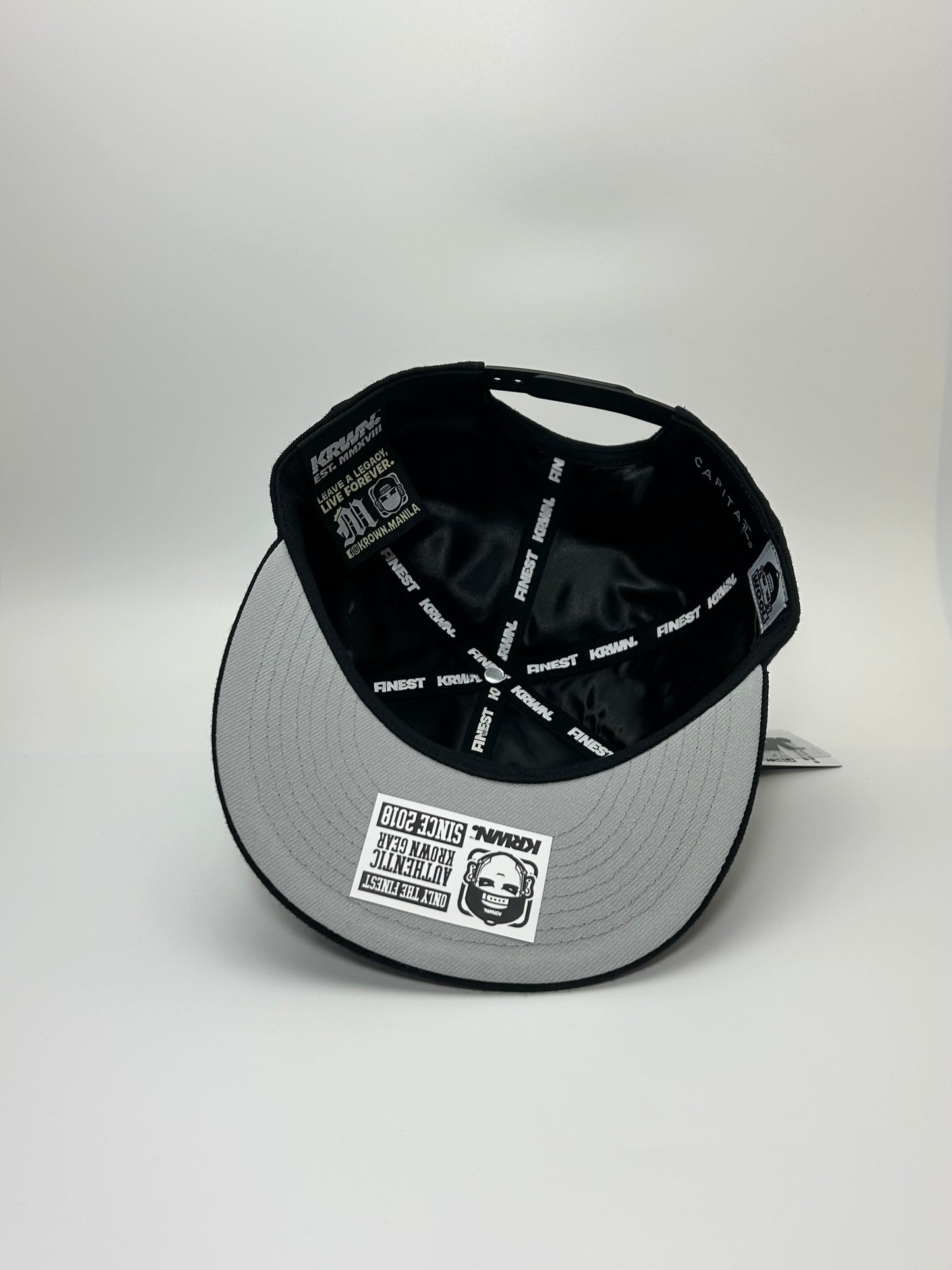Krown x Loonie "Lirisismo" Black