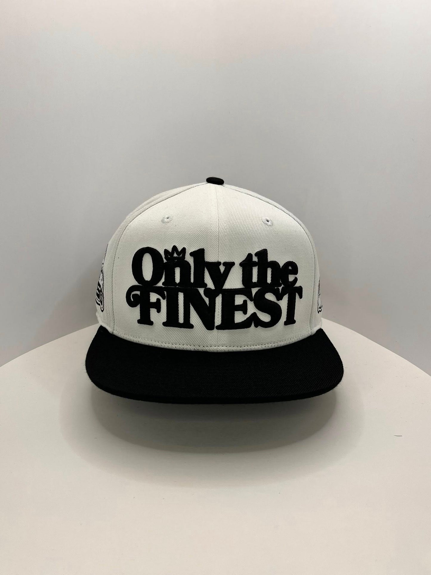 Krown's 250th commemorative cap release (White / Ice )