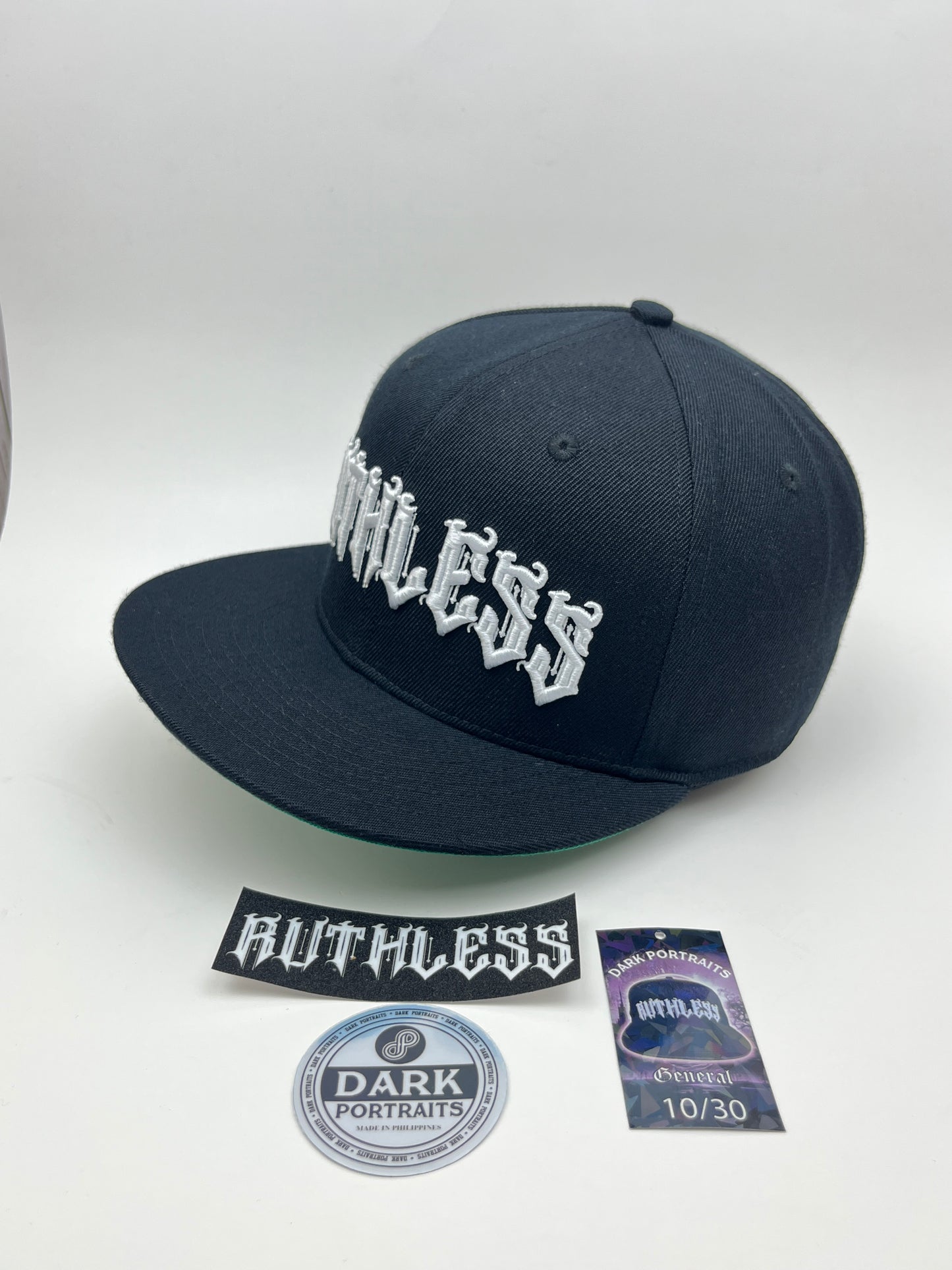 Ruthless (Black/White)