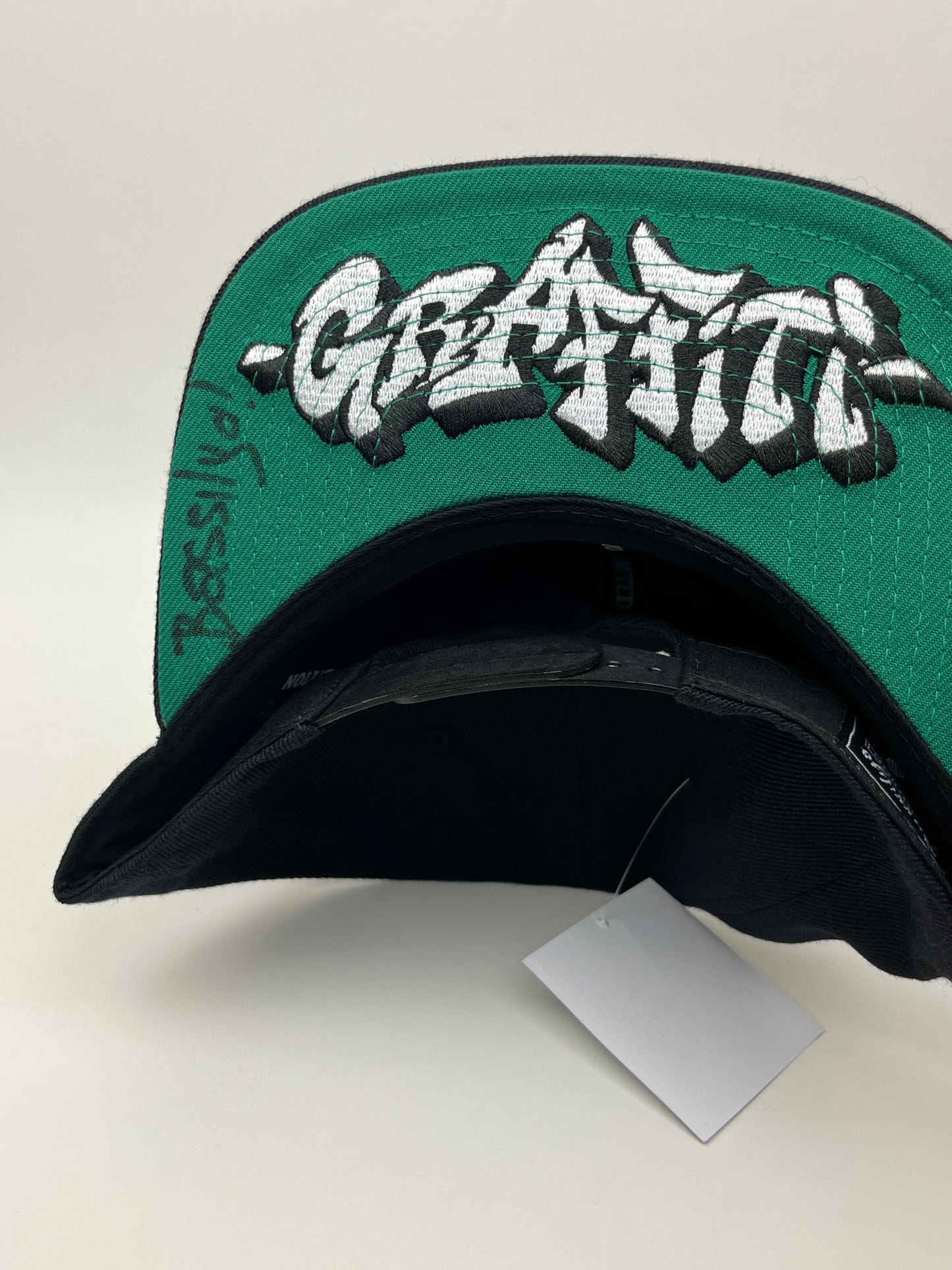 Bassilyo Version 5 (Graffiti)