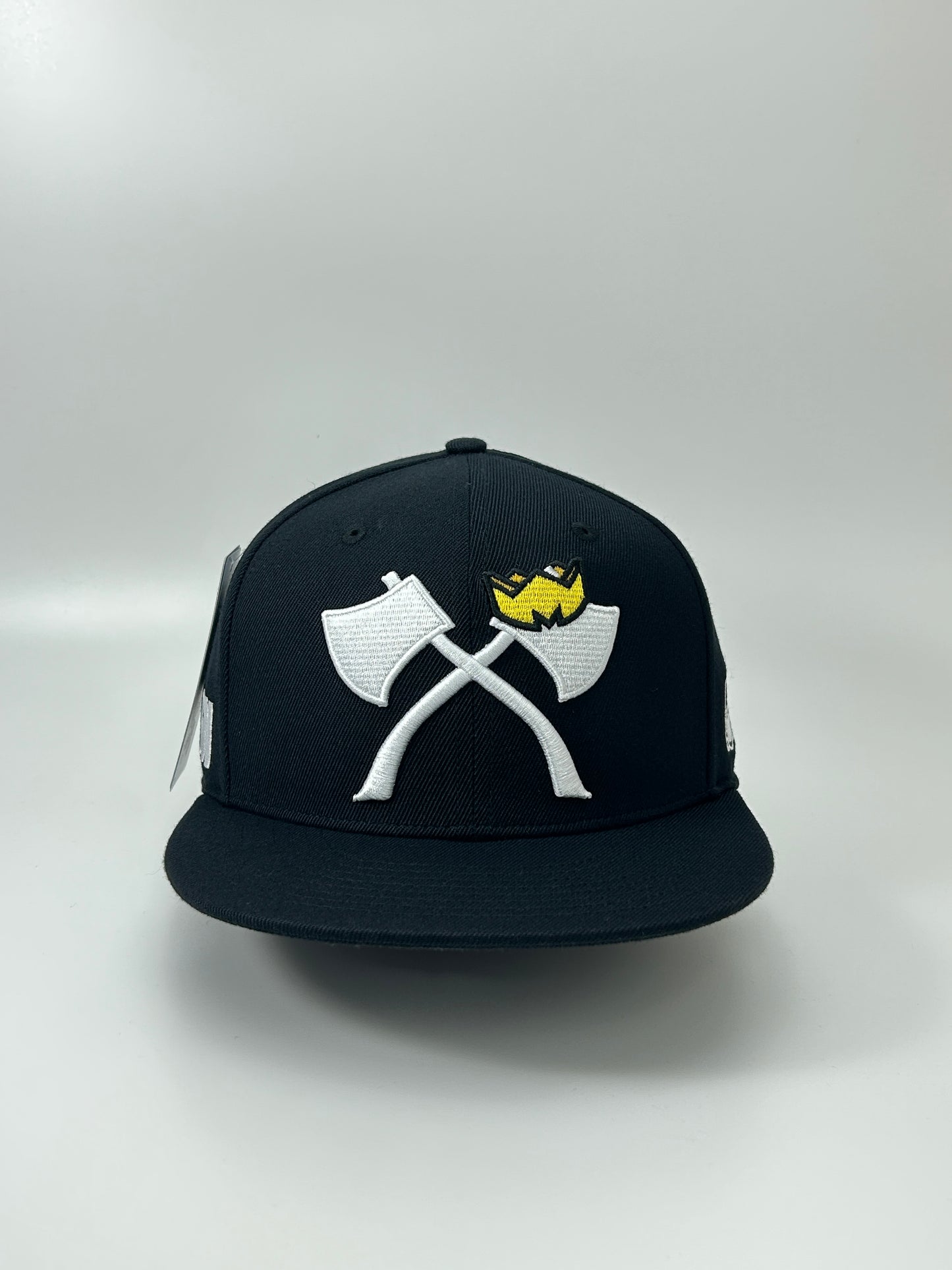 Krown x Meds "KORONA" (Black/White)