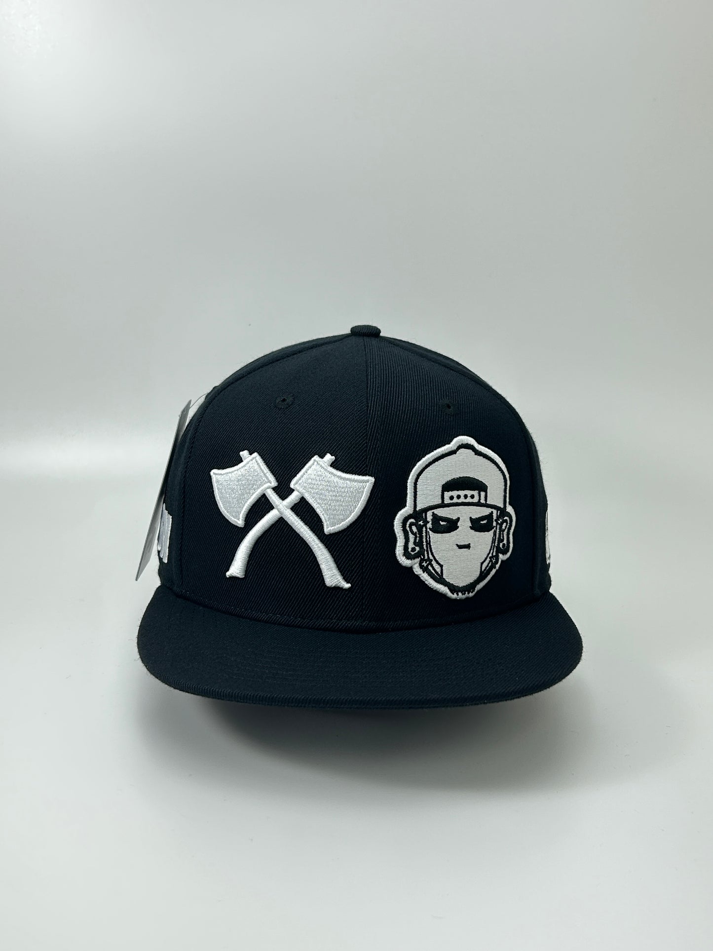 Krown x Meds "AXEHEAD" (Black/White)