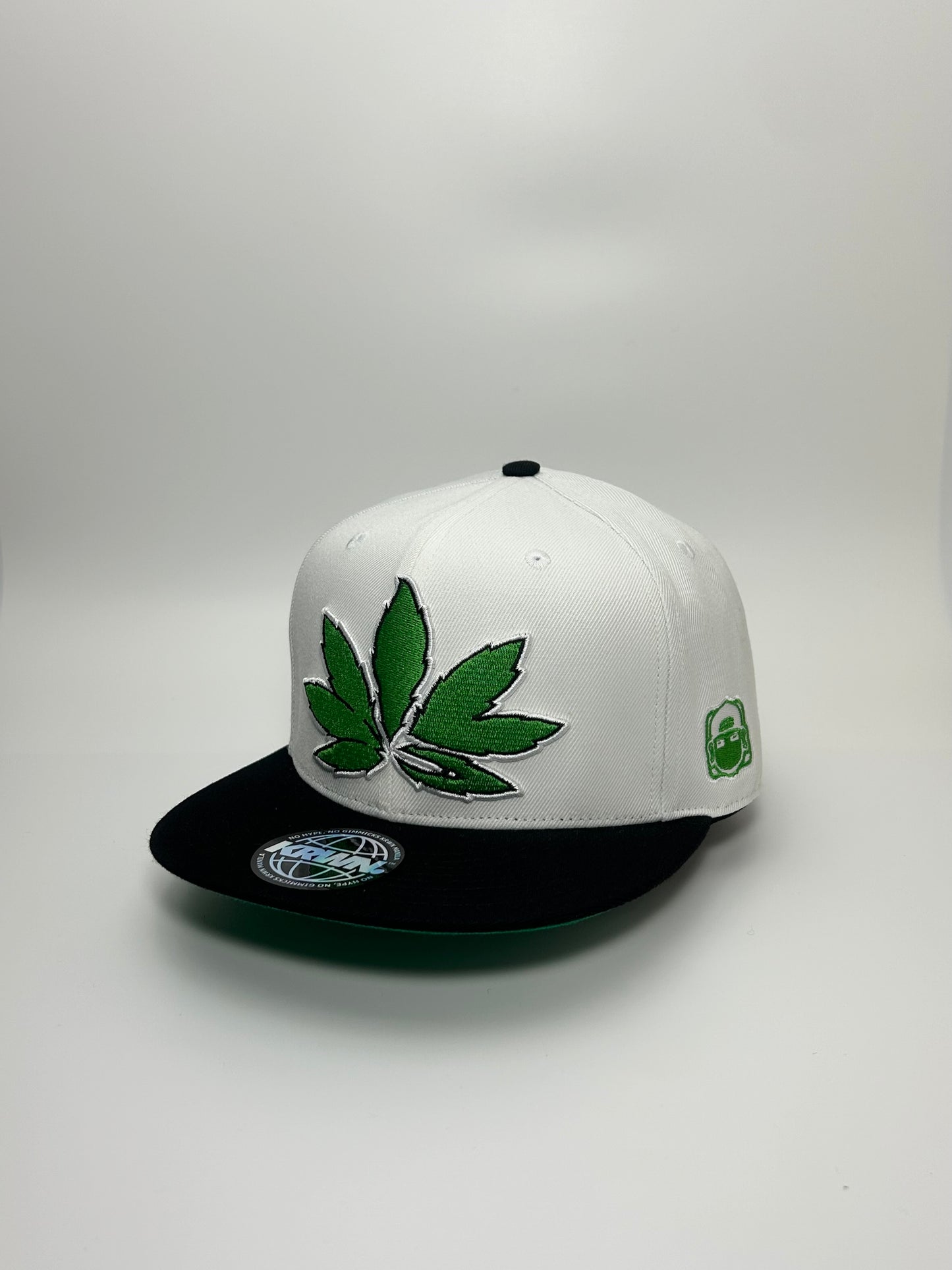 Krown x WBW Wila Leaf White