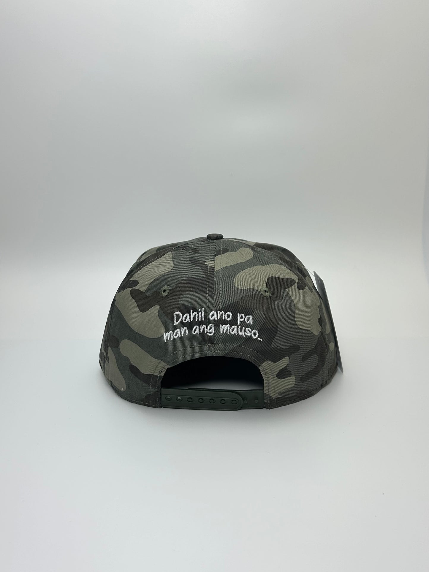 Krown x Loonie "Lirisismo" Camou